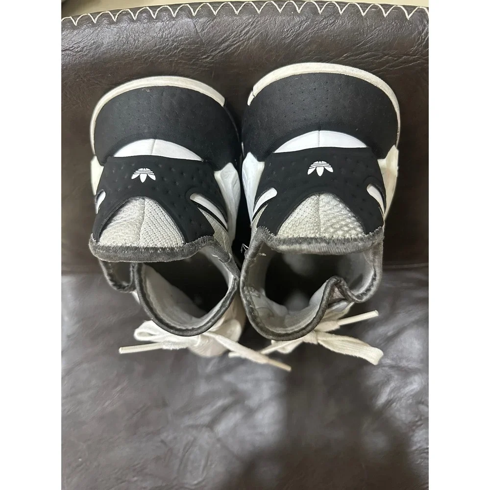 Adidas NMD_R1 V2 White Grey Black Mesh Running Shoes Men 6 Women 7.5 HP6606